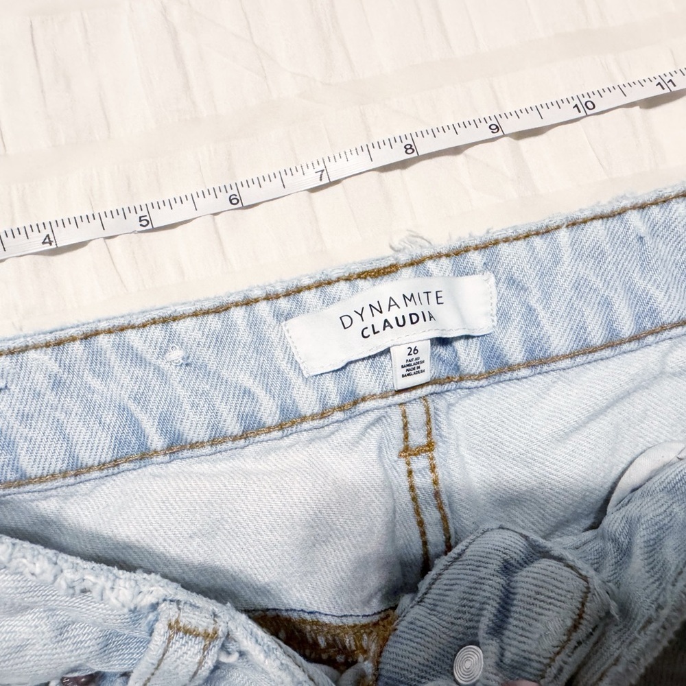 Dynamite Claudia Light Wash Mom Jeans Size 26 Size 2 Straight Leg Vintage — image 5 of 8